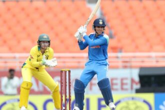 भारत की शेरनियों का जलवा: Smriti Mandhana के शतक और दीप्ति शर्मा के ऑलराउंड प्रदर्शन से ऑस्ट्रेलिया पर 102 रनों की शानदार जीत