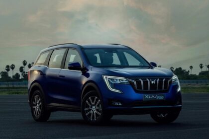Mahindra XUV700 SUV रिव्यू: ₹30.99 लाख में मिले ADAS और 12-स्पीकर हाईटेक फीचर्स