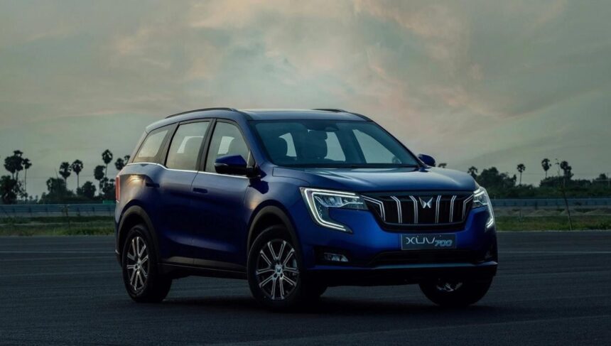 Mahindra XUV700 SUV रिव्यू: ₹30.99 लाख में मिले ADAS और 12-स्पीकर हाईटेक फीचर्स