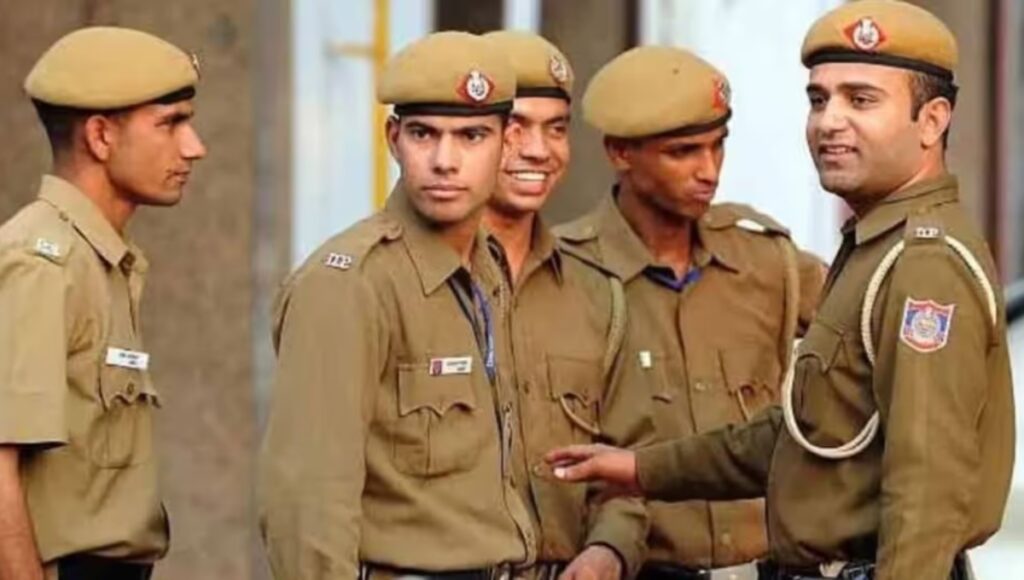 7,500 पदों पर Police constable recruitment युवाओं में उत्साह, लेकिन पंजीयन नियम ने बढ़ाई नाराज़गी
