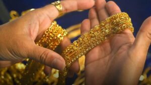 Gold Price Today: दिवाली से पहले सोने और चांदी के दाम में उछाल, जानिए 22K और 24K गोल्ड के लेटेस्ट रेट शहरवार