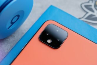 Google Pixel 4 XL: प्रीमियम डिजाइन, शानदार कैमरा और स्मार्ट परफॉर्मेंस वाला फोन अब सिर्फ ₹16,000 में