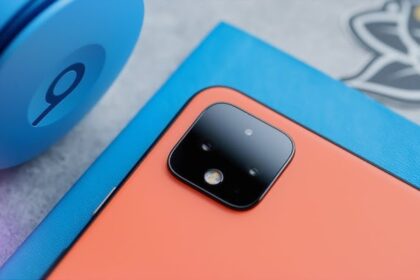 Google Pixel 4 XL: प्रीमियम डिजाइन, शानदार कैमरा और स्मार्ट परफॉर्मेंस वाला फोन अब सिर्फ ₹16,000 में