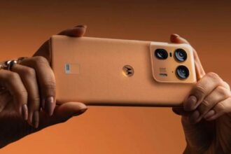 Motorola Edge 50 Ultra: ₹43,489 में फ्लैगशिप परफॉर्मेंस, दमदार कैमरा और 125W फास्ट चार्जिंग वाला स्मार्टफोन
