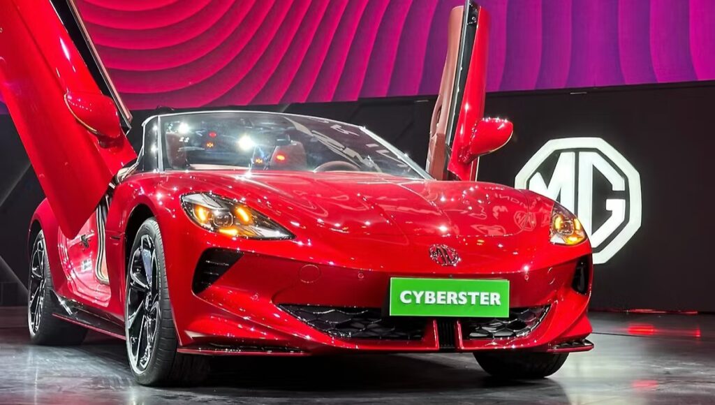 MG Cyberster 2025 Electric Sports Car: 580km रेंज और सुपर स्पोर्ट ड्राइविंग का अनुभव, ऑफिशियल प्राइस