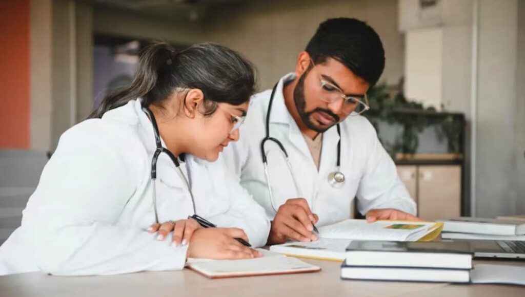 NEET UG काउंसलिंग राउंड 3: अब 13 अक्टूबर तक भर सकेंगे अपनी पसंद, छात्रों के लिए राहत की खबर