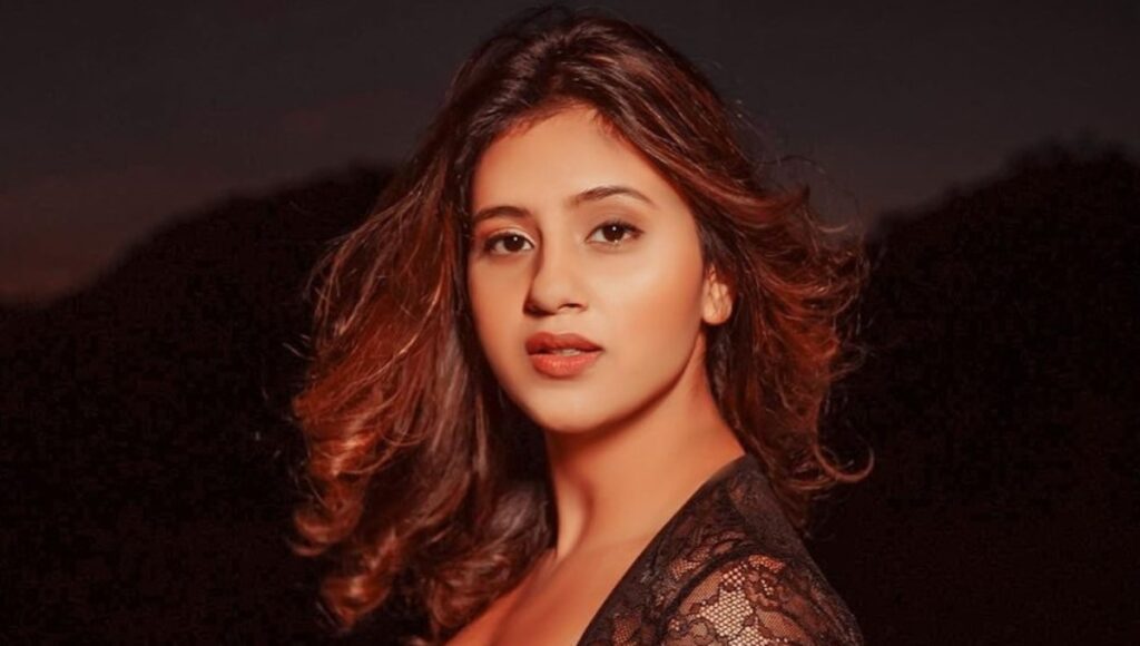 Anjali Arora का “सीता अवतार” बना विवाद का कारण सोशल मीडिया पर मचा बवाल