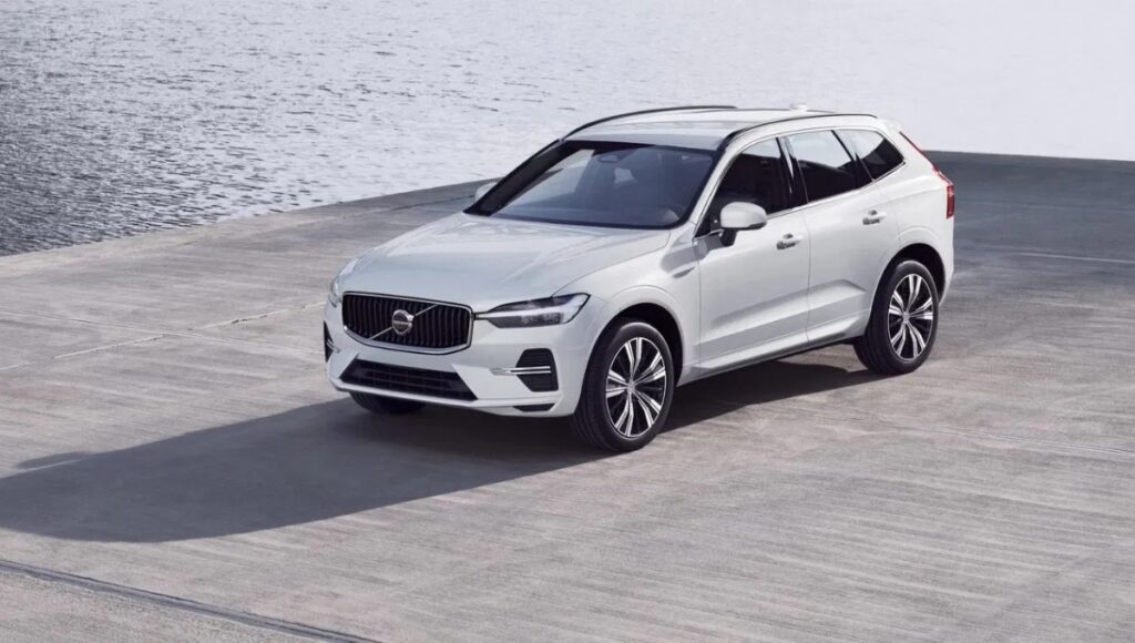 Volvo XC60: AWD SUV, 250bhp पावर और लक्ज़री फीचर्स के साथ, अब ₹80 लाख के आसपास