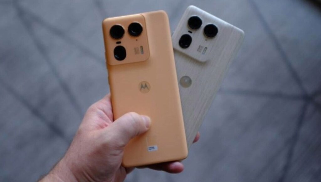 Motorola Edge 50 Ultra: ₹43,489 में फ्लैगशिप परफॉर्मेंस, दमदार कैमरा और 125W फास्ट चार्जिंग वाला स्मार्टफोन