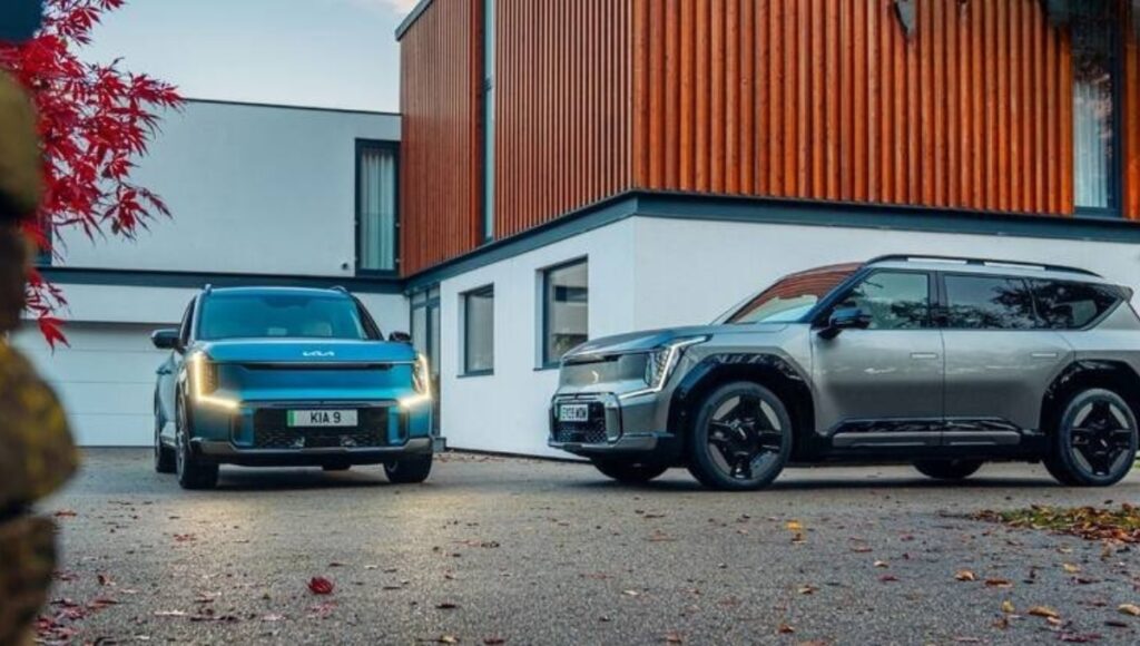 Kia EV9 Review 2025: भारत की प्रतीक्षित प्रीमियम इलेक्ट्रिक SUV, डिज़ाइन और पावर में लाजवाब