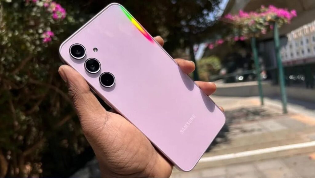 Amazon Sale 2025: सिर्फ ₹6,999 से शुरू हुए बेस्ट 5G स्मार्टफोन्स, जानिए कौन-से फोन मिल रहे हैं जबरदस्त ऑफर में
