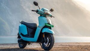 2025 के टॉप 5 स्मार्ट-कनेक्टेड Two-Wheelers: राइडिंग का नया डिजिटल भविष्य