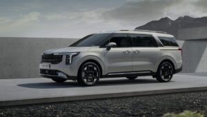 2025 की बेस्ट 7-सीटर CVT SUVs: स्मूद ड्राइव, कम्फर्ट भरा सफर और पूरा फैमिली एक्सपीरियंस