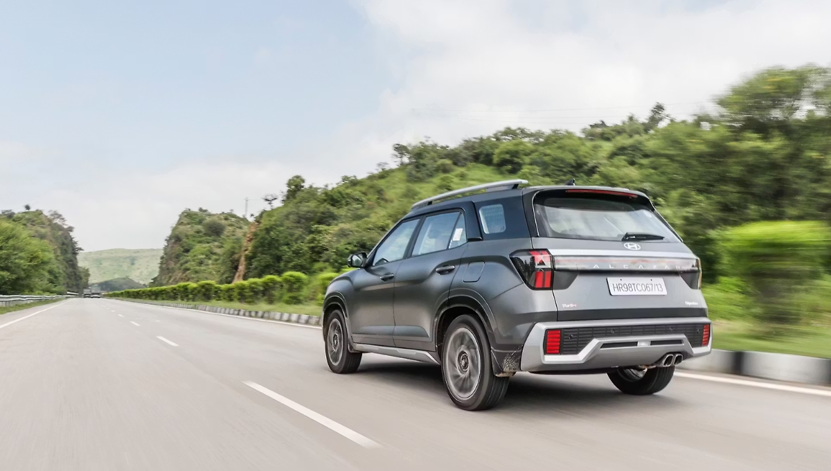 Hyundai Alcazar Petrol Variant