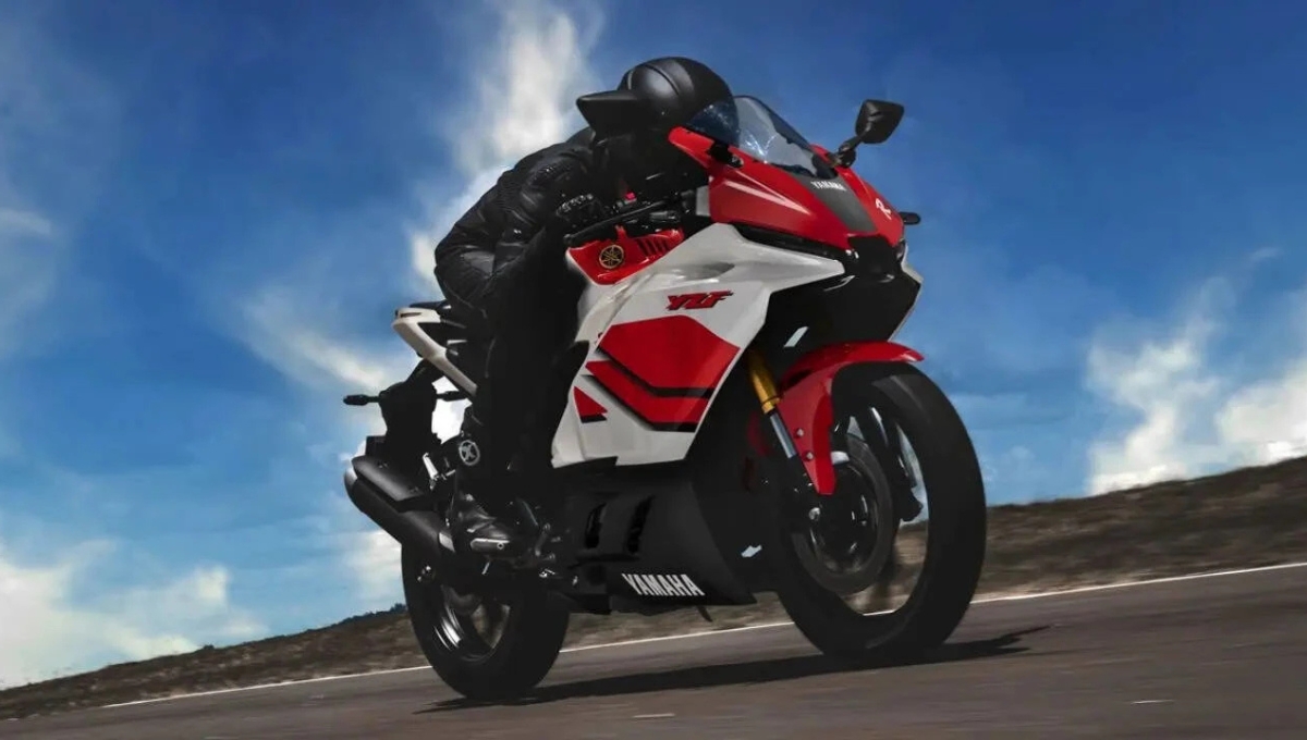 Yamaha R15